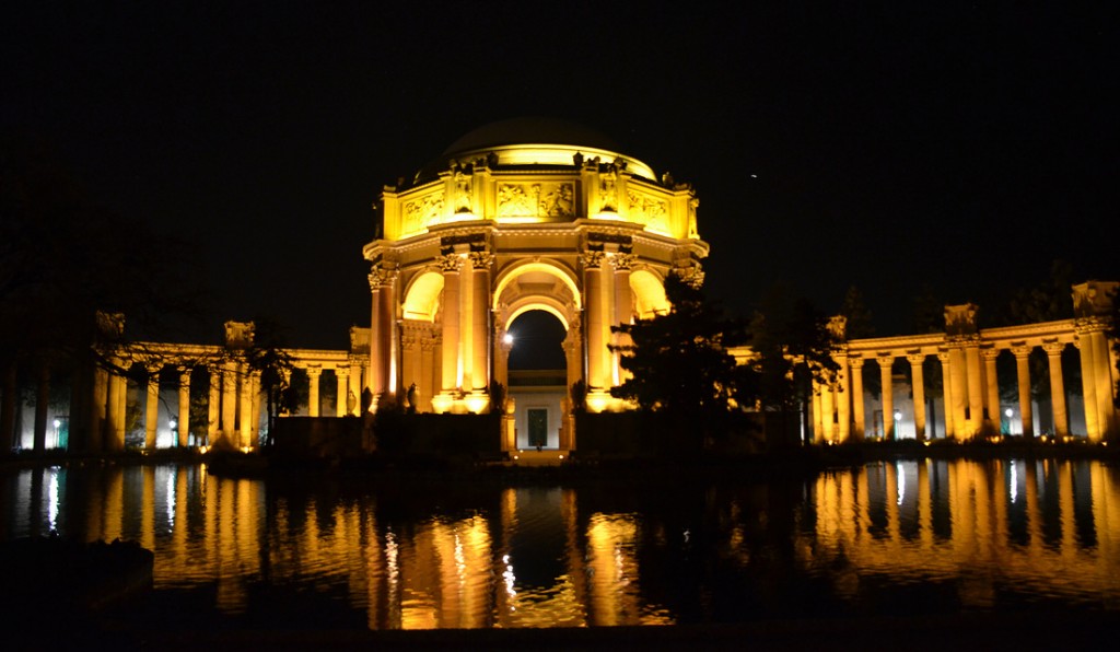 The Roman Inspired architecture of The Palace of Fine Arts. Absolutely amazing by night!